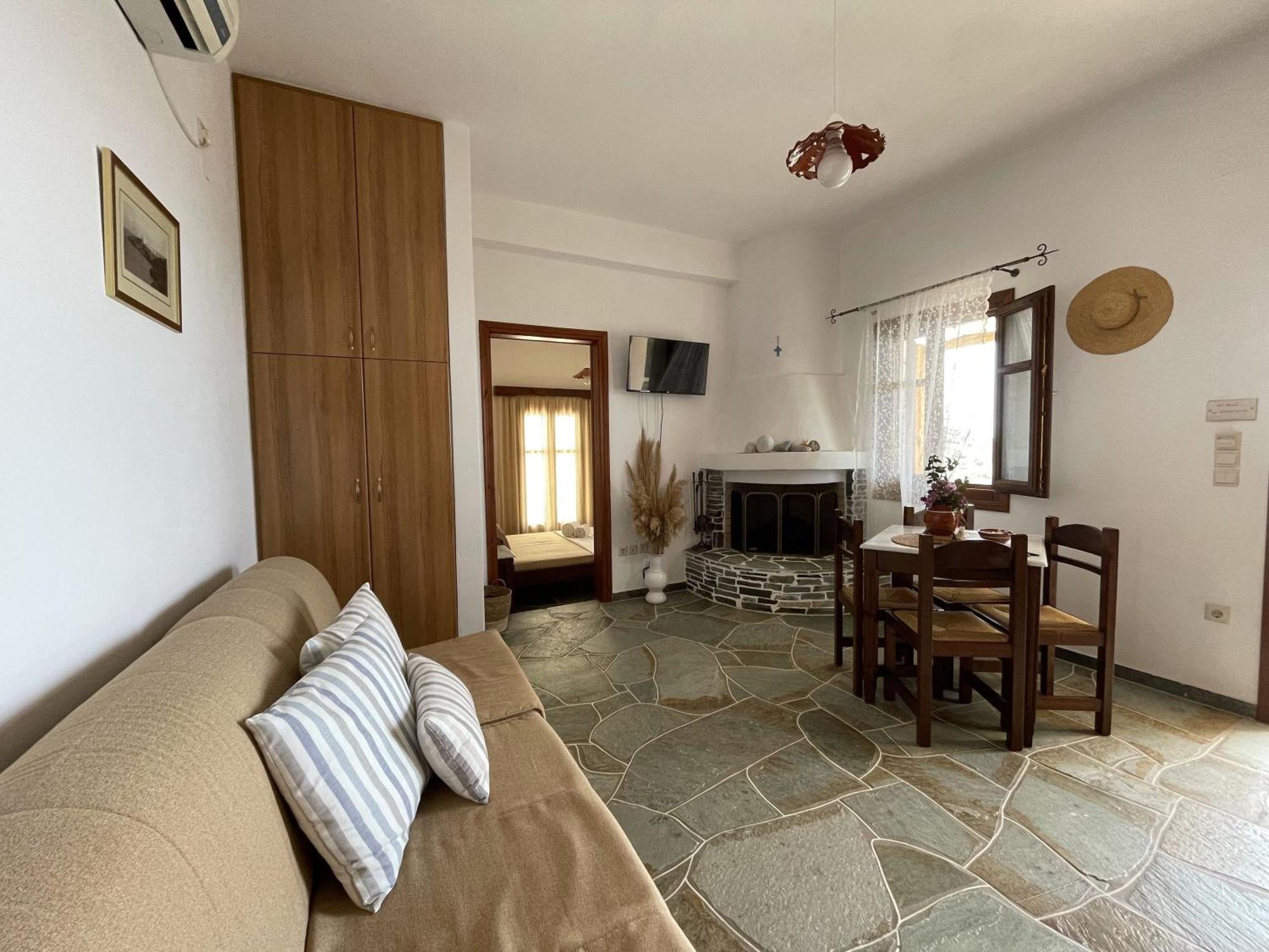 Mirsini Apartments In Sifnos Vathi  Exterior photo
