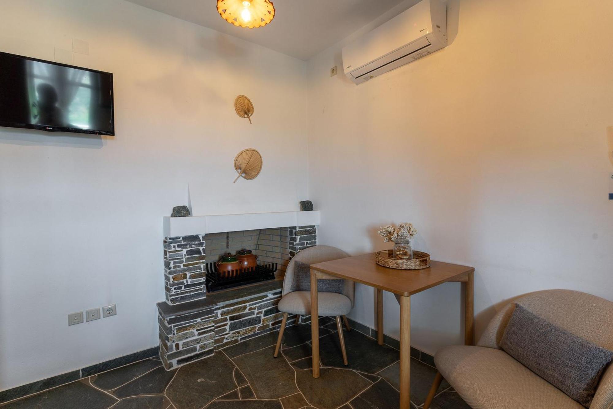 Mirsini Apartments In Sifnos Vathi  Exterior photo